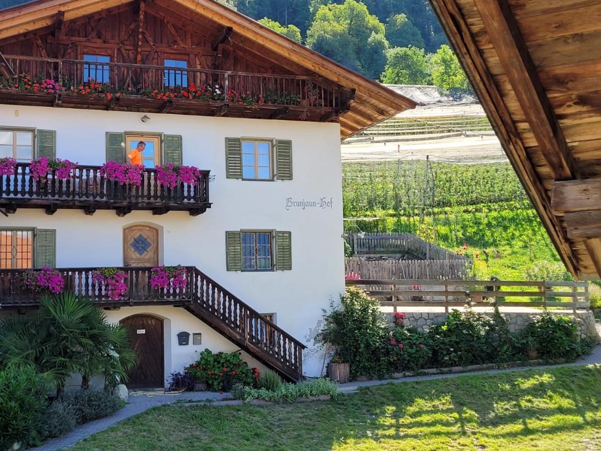 Ferienwohnung Brunjaunhof Schenna Dış mekan fotoğraf